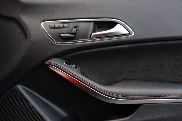 2015 Mercedes-Benz CLA250 4MATIC®