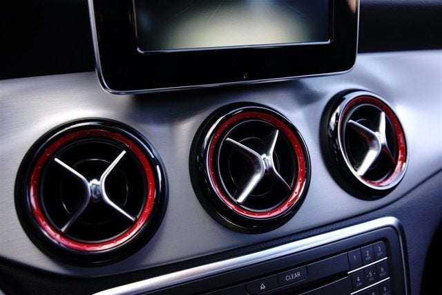 2015 Mercedes-Benz CLA250 4MATIC®