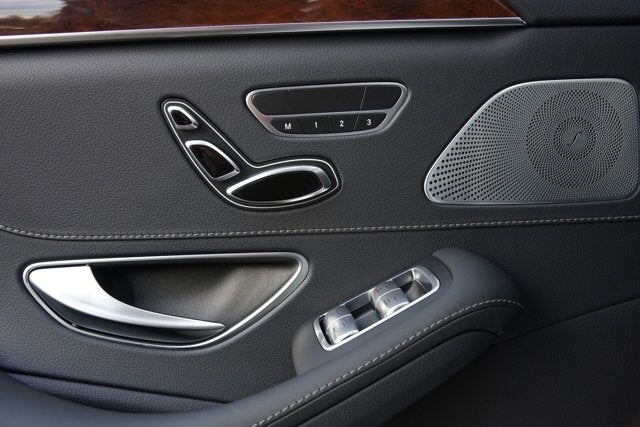 2014 Mercedes-Benz S63 AMG® 4MATIC®