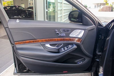 2014 Mercedes-Benz S-Class S 550 4MATIC®