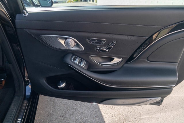 2018 Mercedes-Benz S-Class Maybach S 560