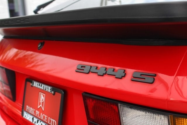 1987 Porsche 944 S