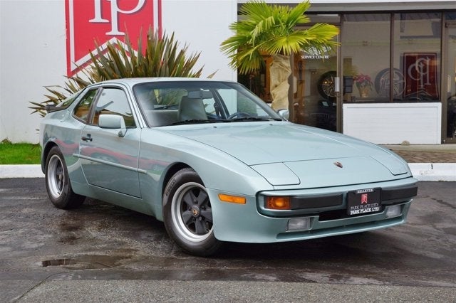 1985 Porsche 944 Base