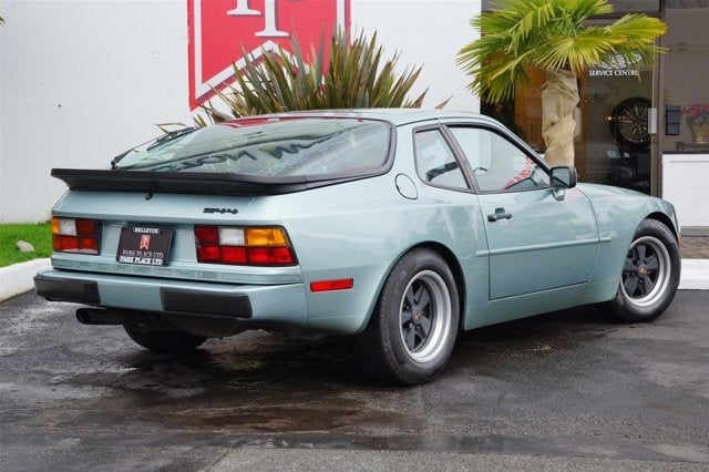 1985 Porsche 944 Base