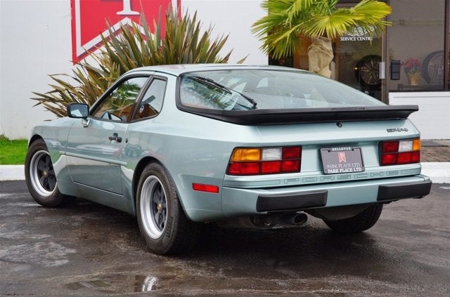 1985 Porsche 944 Base