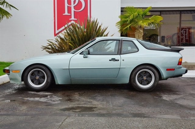 1985 Porsche 944 Base