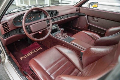 1986 Porsche 944 Turbo Base