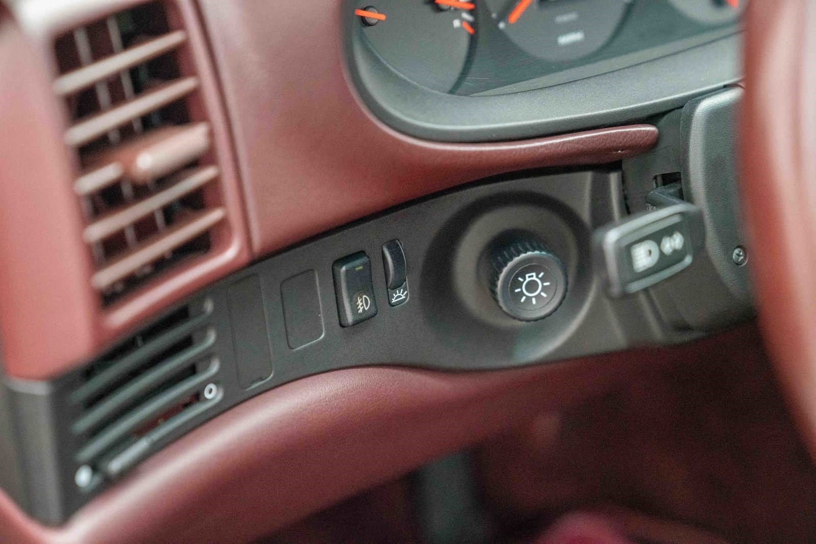 1986 Porsche 944 Turbo Base