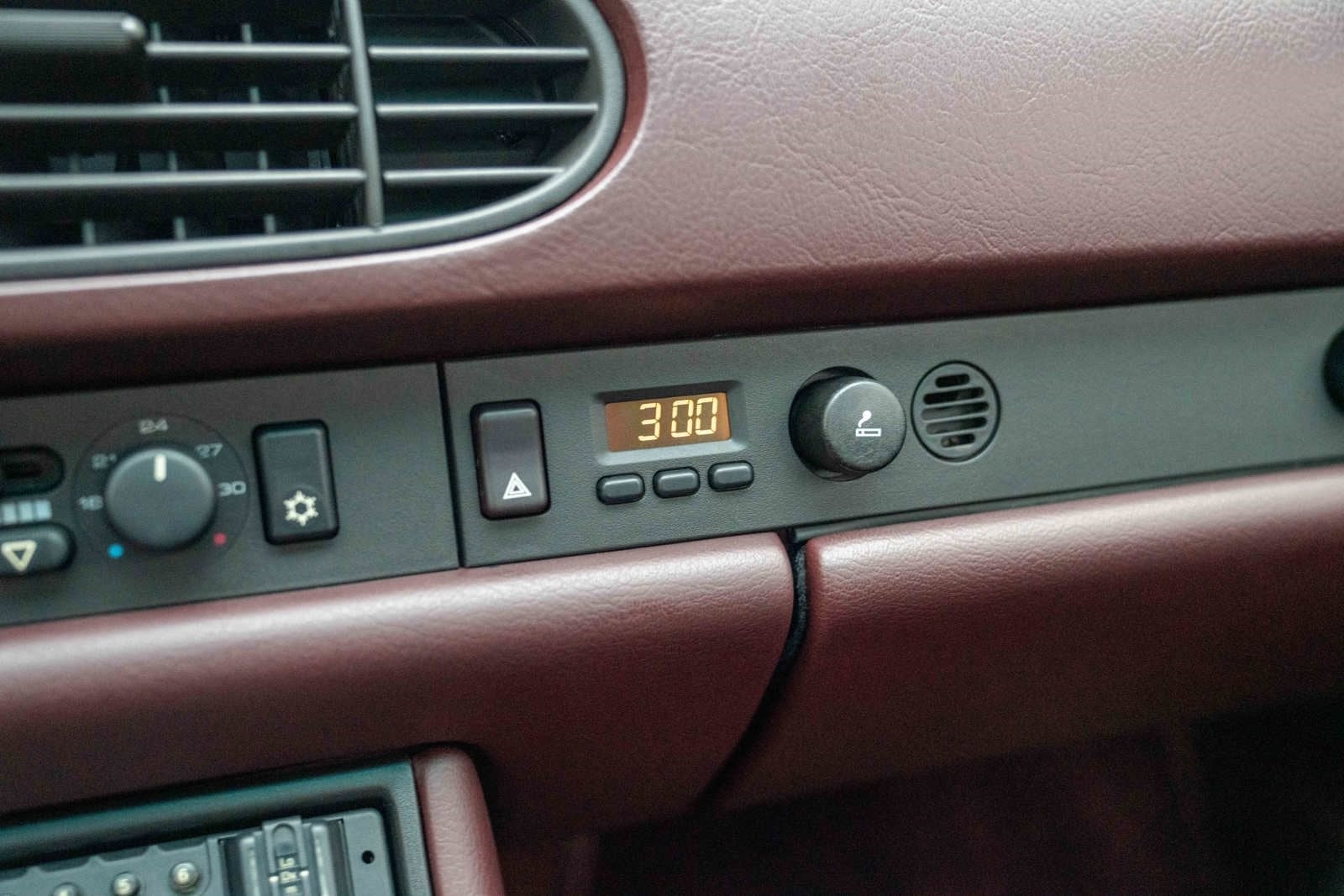 1986 Porsche 944 Turbo Base