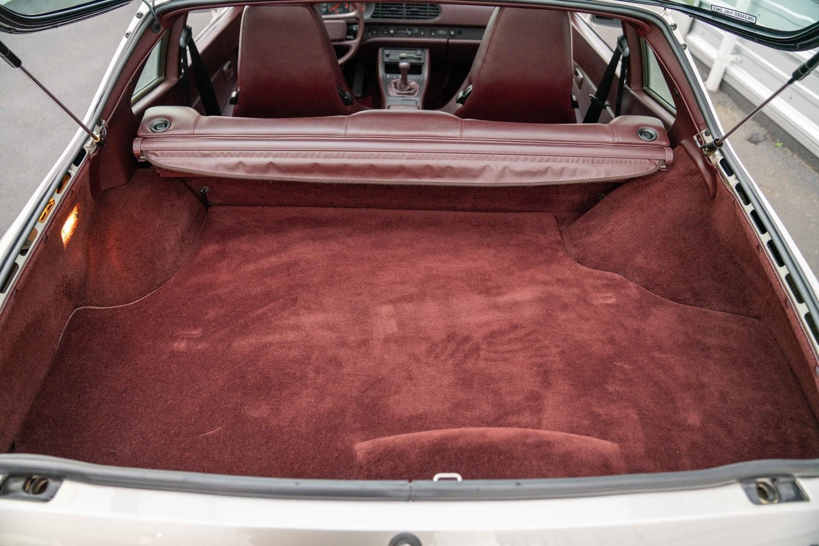 1986 Porsche 944 Turbo Base