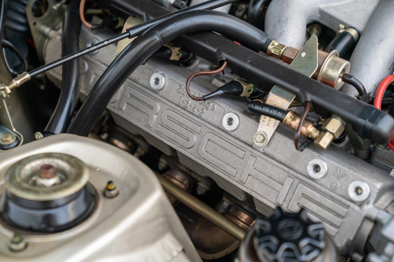 1986 Porsche 944 Turbo Base