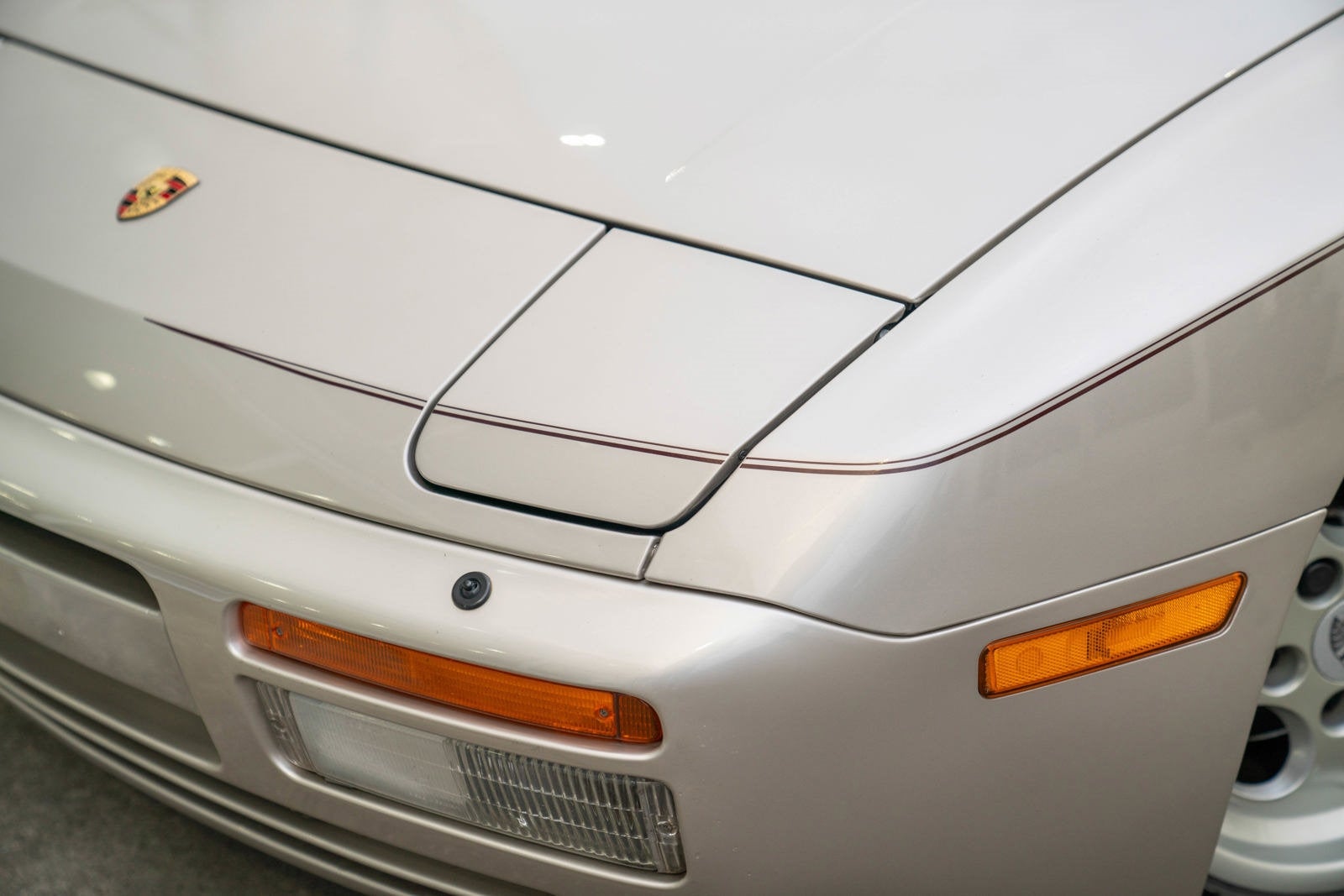 1986 Porsche 944 Turbo Base