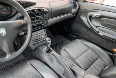 2000 Porsche 911 Carrera