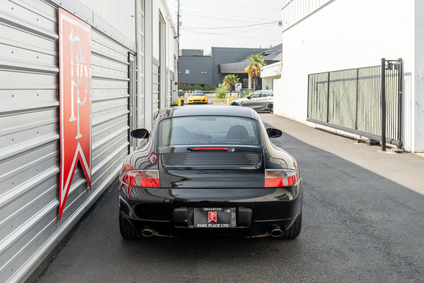 2000 Porsche 911 Carrera