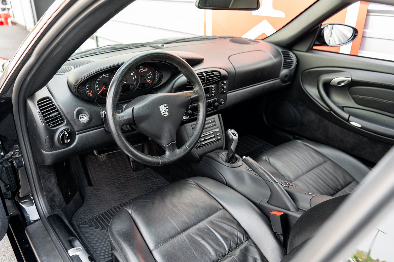 2000 Porsche 911 Carrera