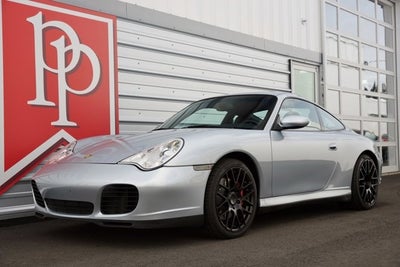 2004 Porsche 911 Carrera 4S