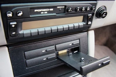 1999 Porsche 911 Carrera 2dr Carrera Cpe 6-Spd Manual