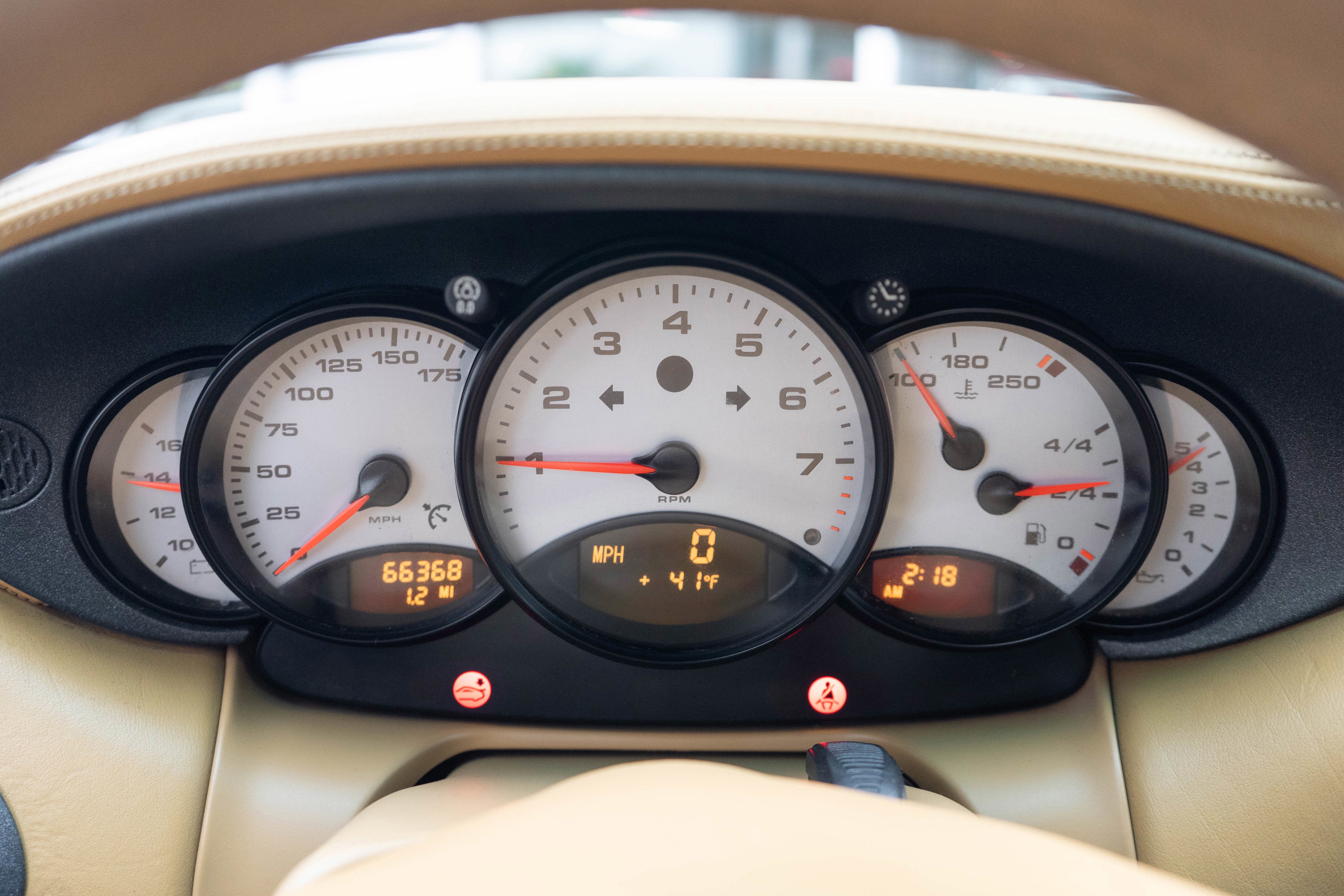 1999 Porsche 911 Carrera 2dr Carrera Cpe 6-Spd Manual