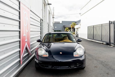 1999 Porsche 911 Carrera 2dr Carrera Cpe 6-Spd Manual