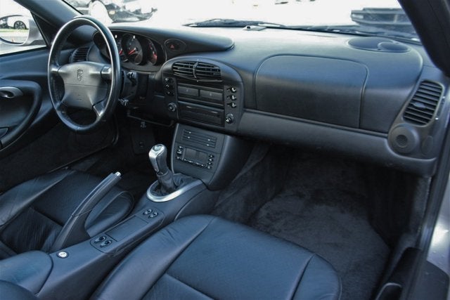 2001 Porsche 911 Carrera 4