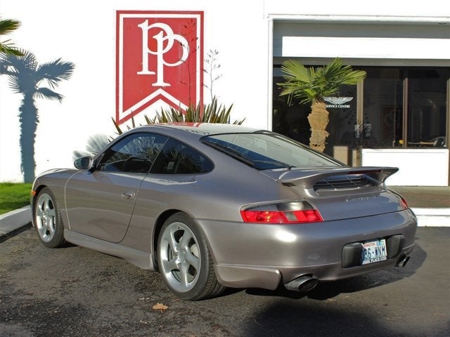 2001 Porsche 911 Carrera 4
