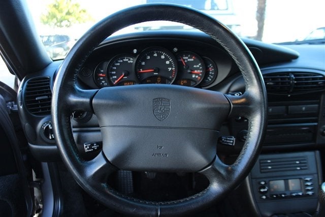 2001 Porsche 911 Carrera 4