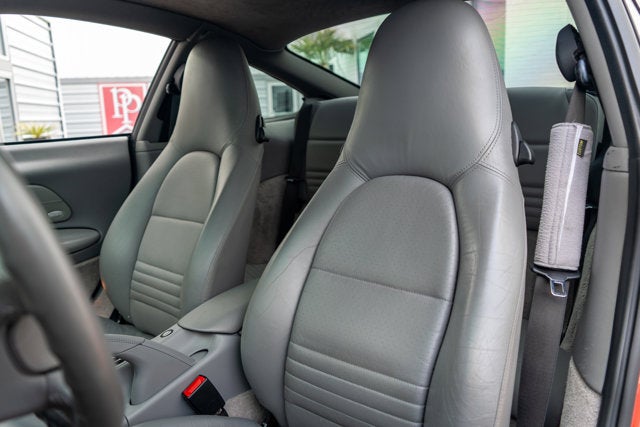 2001 Porsche 911 Carrera 2dr Carrera Cpe 6-Spd Manual