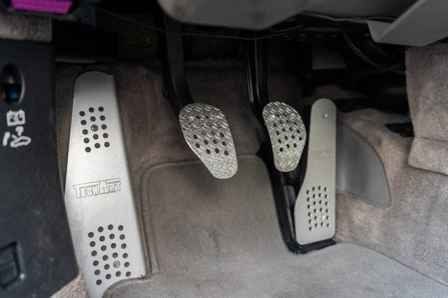 2001 Porsche 911 Carrera 2dr Carrera Cpe 6-Spd Manual