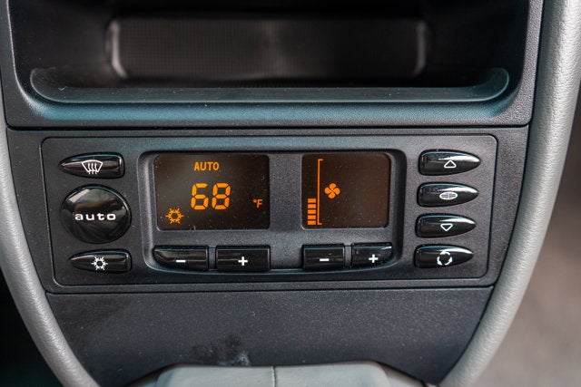 2001 Porsche 911 Carrera 2dr Carrera Cpe 6-Spd Manual