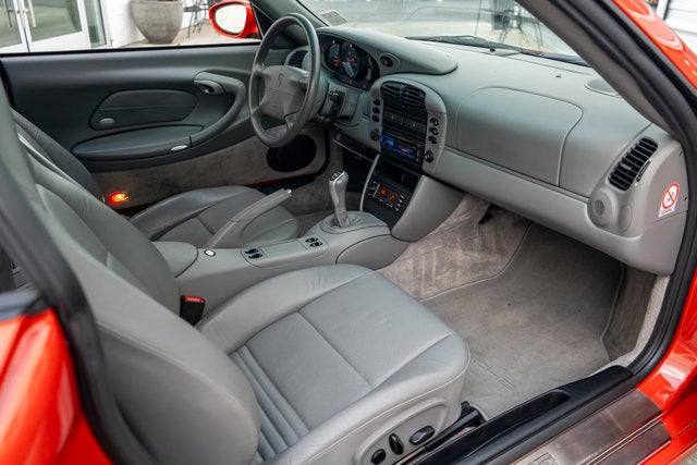 2001 Porsche 911 Carrera 2dr Carrera Cpe 6-Spd Manual
