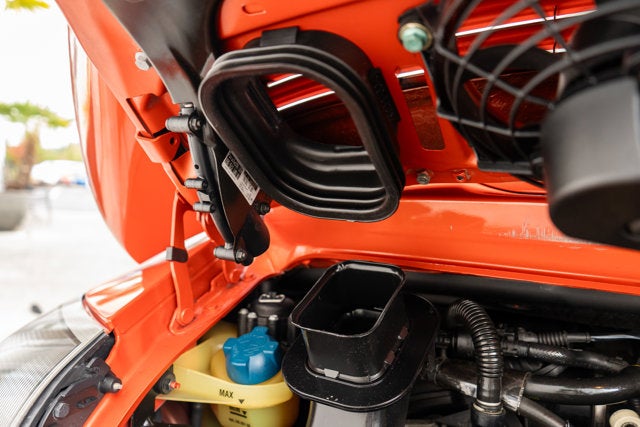 2001 Porsche 911 Carrera 2dr Carrera Cpe 6-Spd Manual