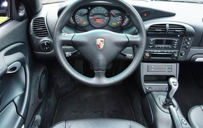 2004 Porsche 911 Carrera 4S