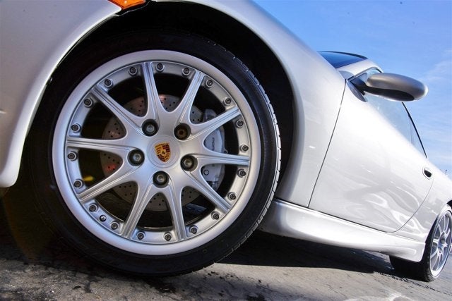 2000 Porsche 911 Carrera 4 2dr Carrera 4 Cpe 6-Spd Manual