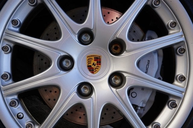 2000 Porsche 911 Carrera 4 2dr Carrera 4 Cpe 6-Spd Manual