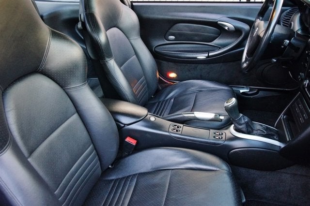 2000 Porsche 911 Carrera 4 2dr Carrera 4 Cpe 6-Spd Manual