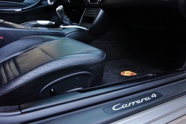 2000 Porsche 911 Carrera 4 2dr Carrera 4 Cpe 6-Spd Manual