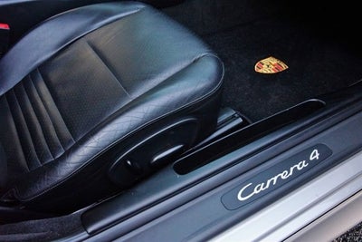 2000 Porsche 911 Carrera 4 2dr Carrera 4 Cpe 6-Spd Manual
