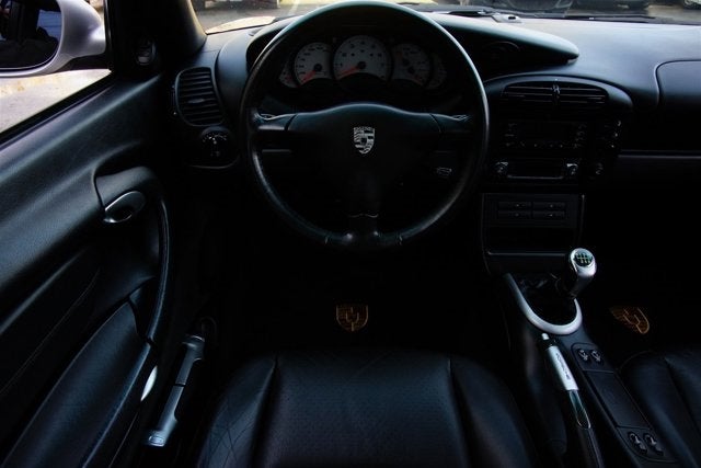 2000 Porsche 911 Carrera 4 2dr Carrera 4 Cpe 6-Spd Manual