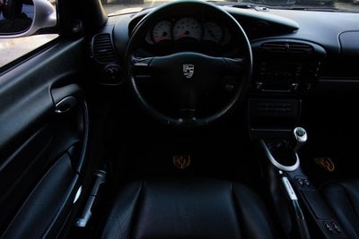 2000 Porsche 911 Carrera 4 2dr Carrera 4 Cpe 6-Spd Manual