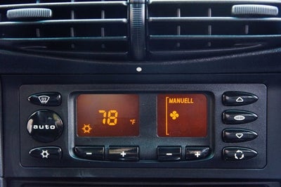 2000 Porsche 911 Carrera 4 2dr Carrera 4 Cpe 6-Spd Manual