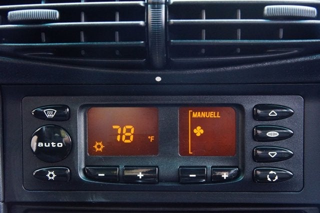 2000 Porsche 911 Carrera 4 2dr Carrera 4 Cpe 6-Spd Manual