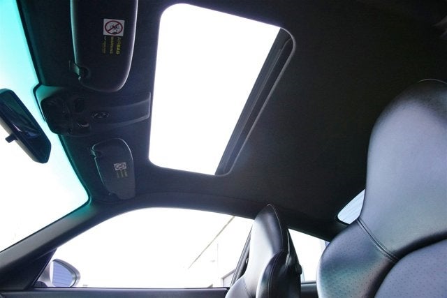 2000 Porsche 911 Carrera 4 2dr Carrera 4 Cpe 6-Spd Manual