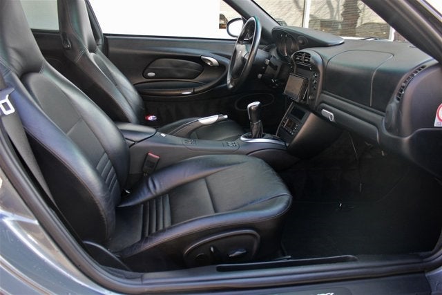 2003 Porsche 911 Carrera 2dr Carrera Cpe 6-Spd Manual