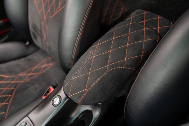 2003 Porsche 911 Carrera 2dr Carrera Cpe 6-Spd Manual