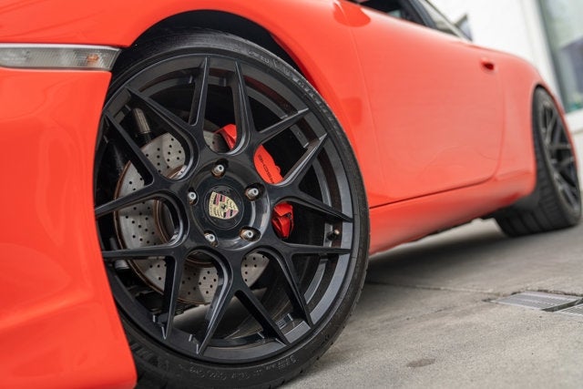 2003 Porsche 911 Carrera 2dr Carrera Cpe 6-Spd Manual