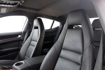 2011 Porsche Panamera 4