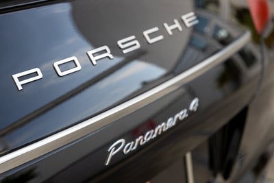 2011 Porsche Panamera 4