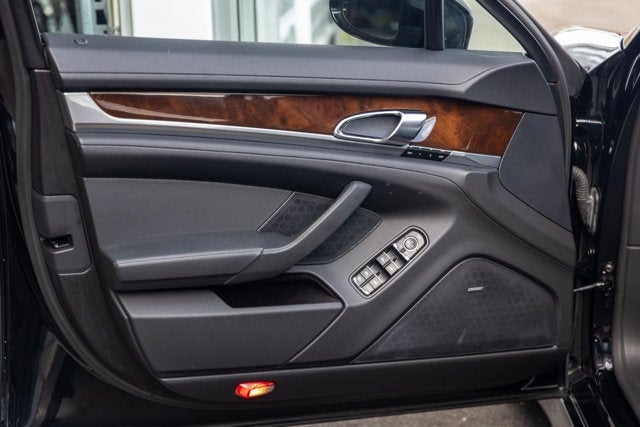 2011 Porsche Panamera 4