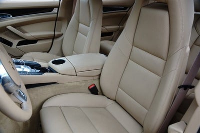 2013 Porsche Panamera Platinum Edition