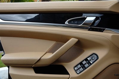 2013 Porsche Panamera Platinum Edition